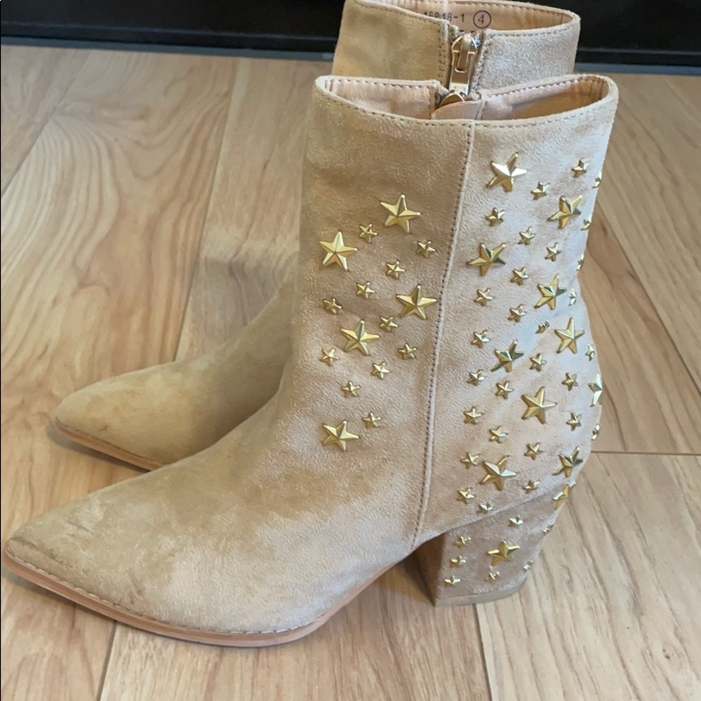 Faux suede star boot